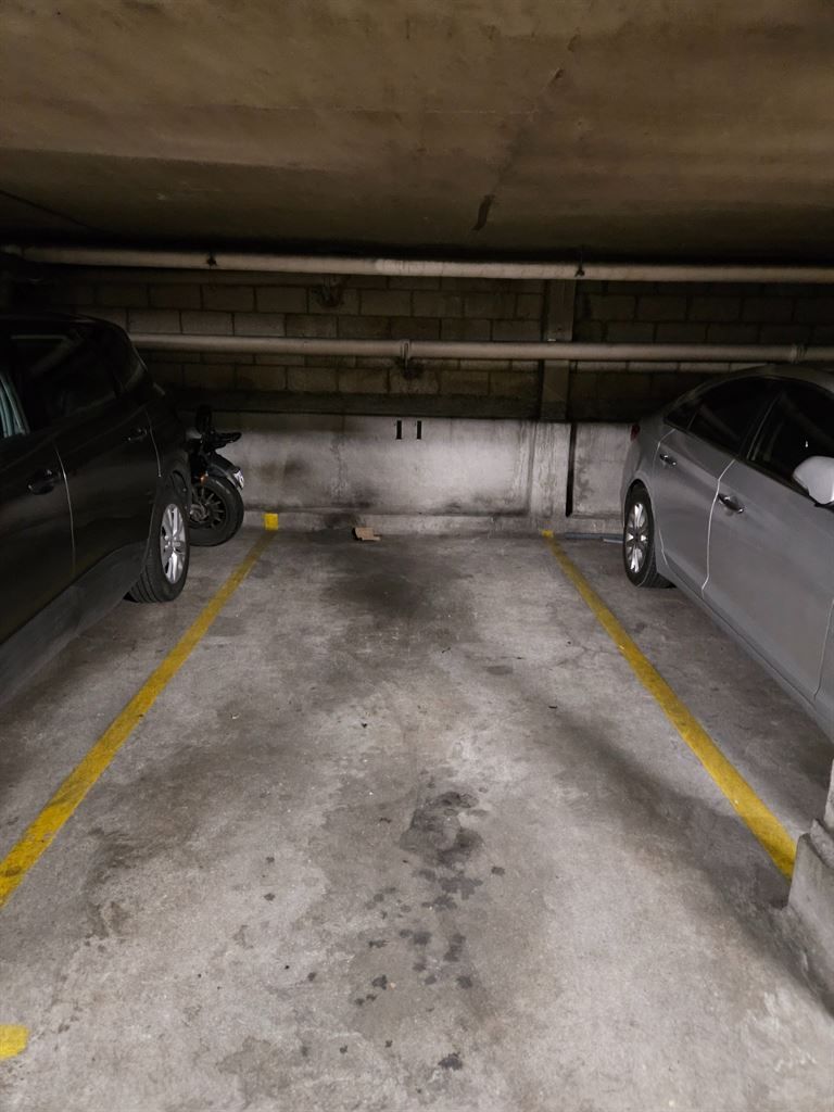 parking en location sur PARIS (75016)
