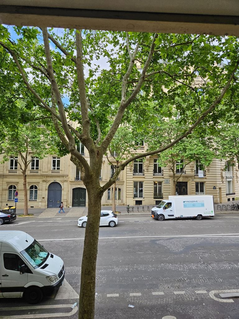 appartement 2 pièces en location sur PARIS (75008)