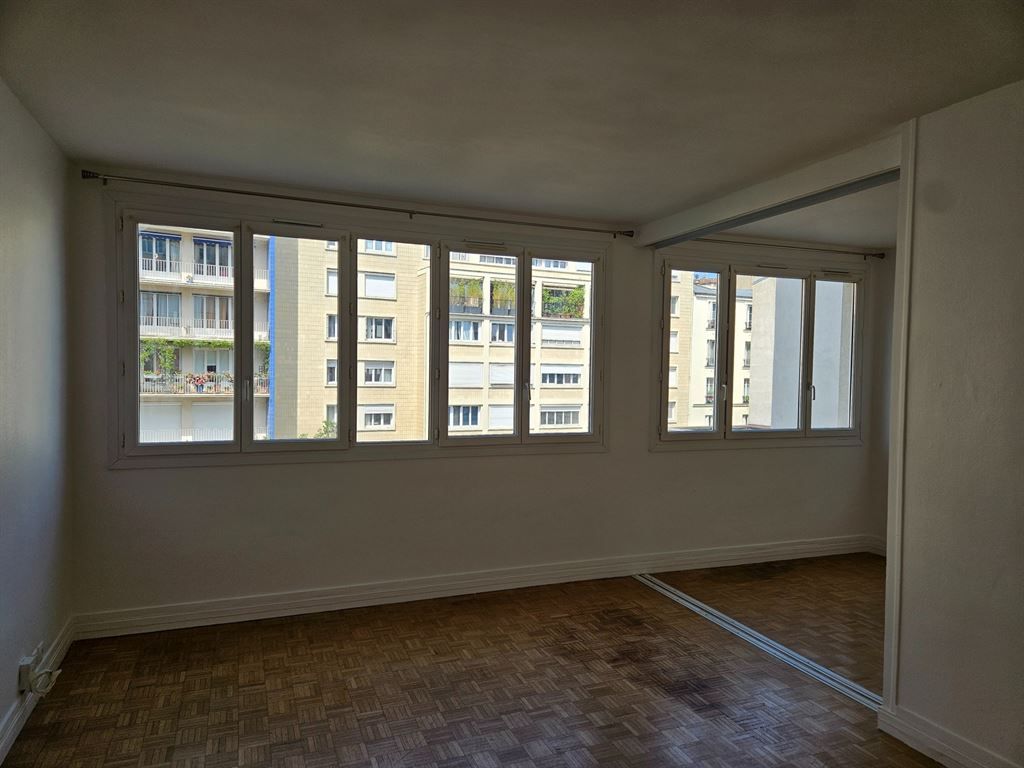 appartement 4 pièces en location sur PARIS (75015)