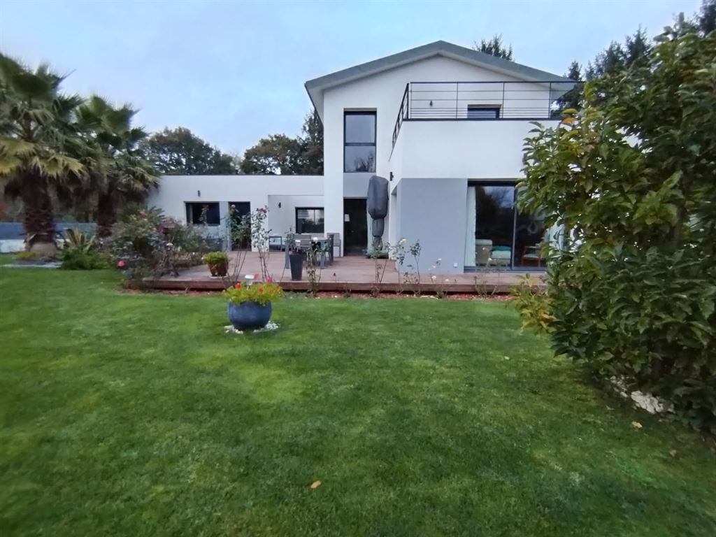 maison 5 pièces en vente sur GOUESNACH (29950)