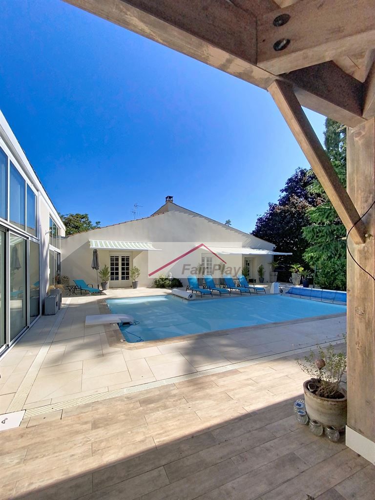 maison 6 pièces en vente sur TONNAY CHARENTE (17430)