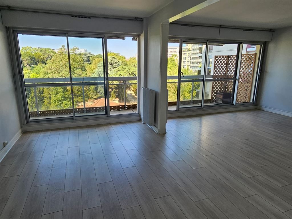 appartement 5 pièces en location sur PARIS (75014)