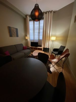 appartement 2 pièces en location sur PARIS (75007)