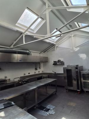 commerce en location sur LE PRE ST GERVAIS (93310)